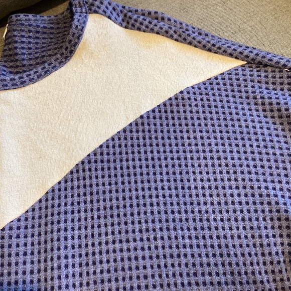 NWT Hayley & Co dolman sleeve top! 💙 - Picture 6 of 8